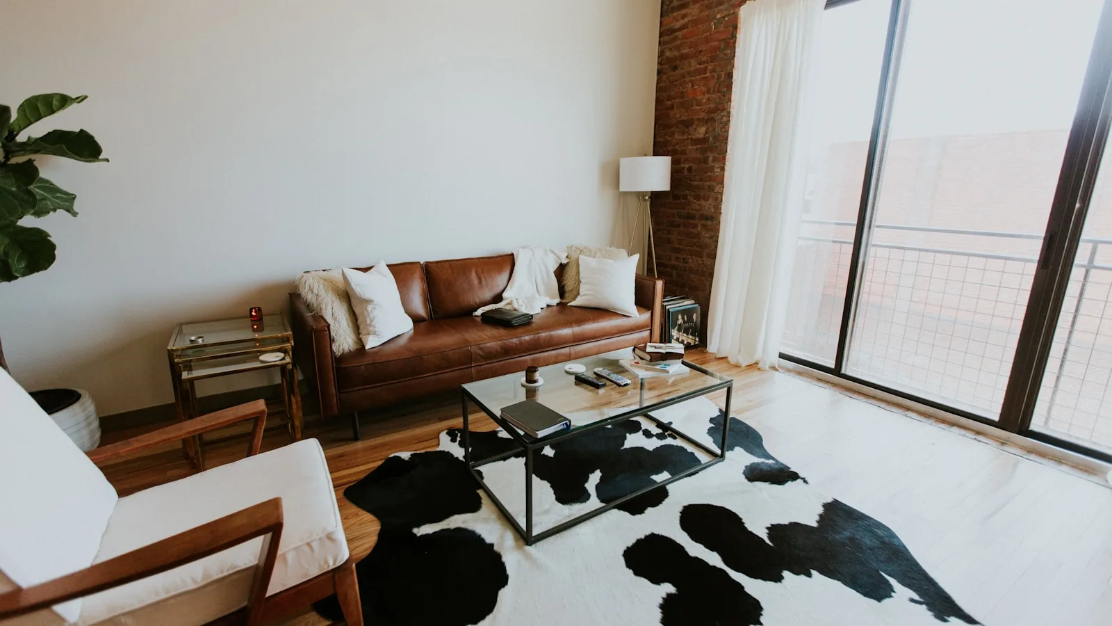 Decor Japandi là gì? Cách phối gỗ, màu và ánh sáng đúng chất